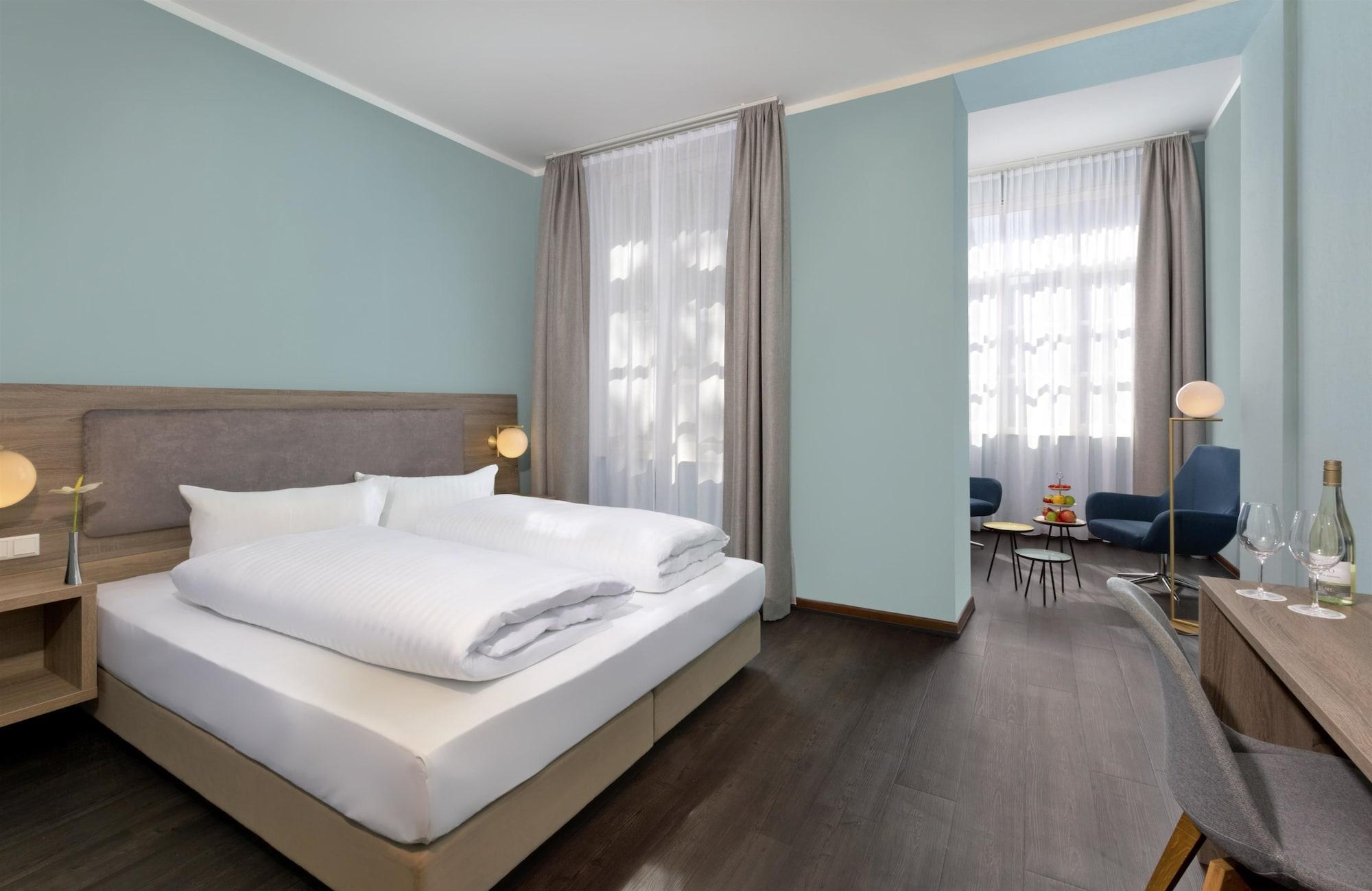 Hotel Savigny Frankfurt City Франкфурт на Майн Екстериор снимка