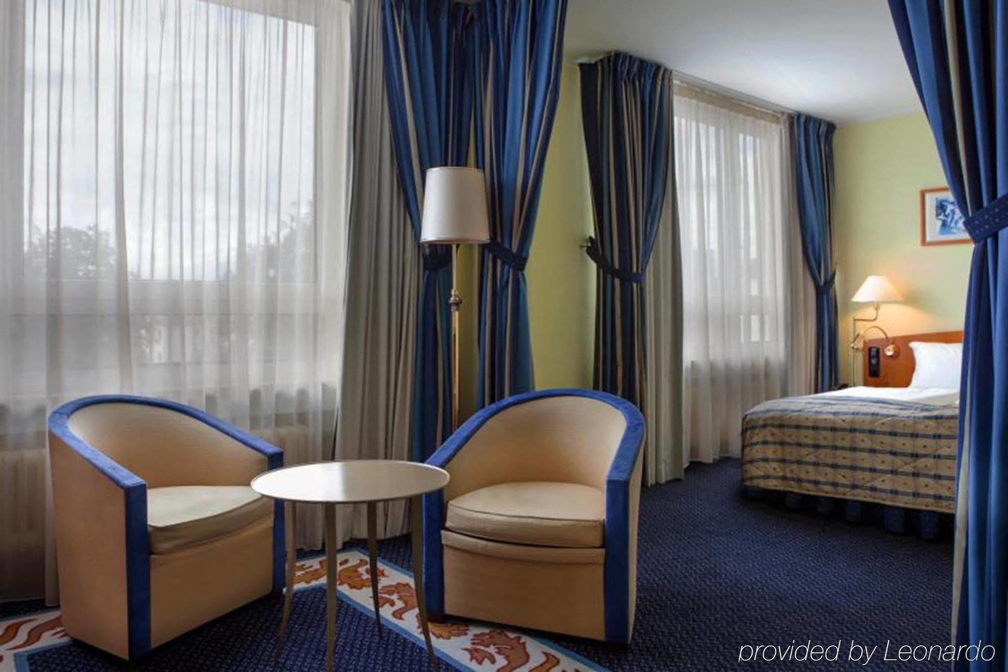 Hotel Savigny Frankfurt City Франкфурт на Майн Екстериор снимка